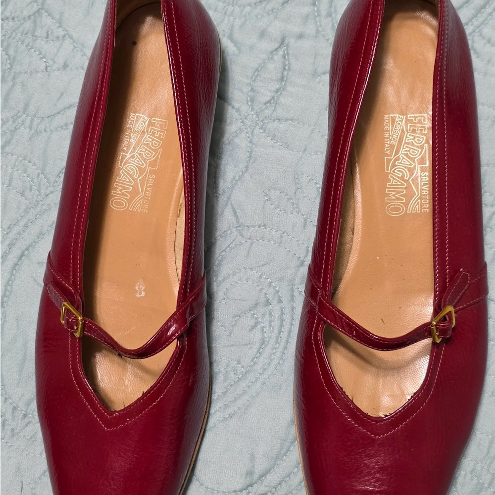 Salvatore Ferragamo Women's Burgundy Leather Flats